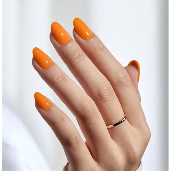 BTARTBOX Press Orange Soft Gel Oval Shape Short 32pc Reusable Set - Picture 2 of 3